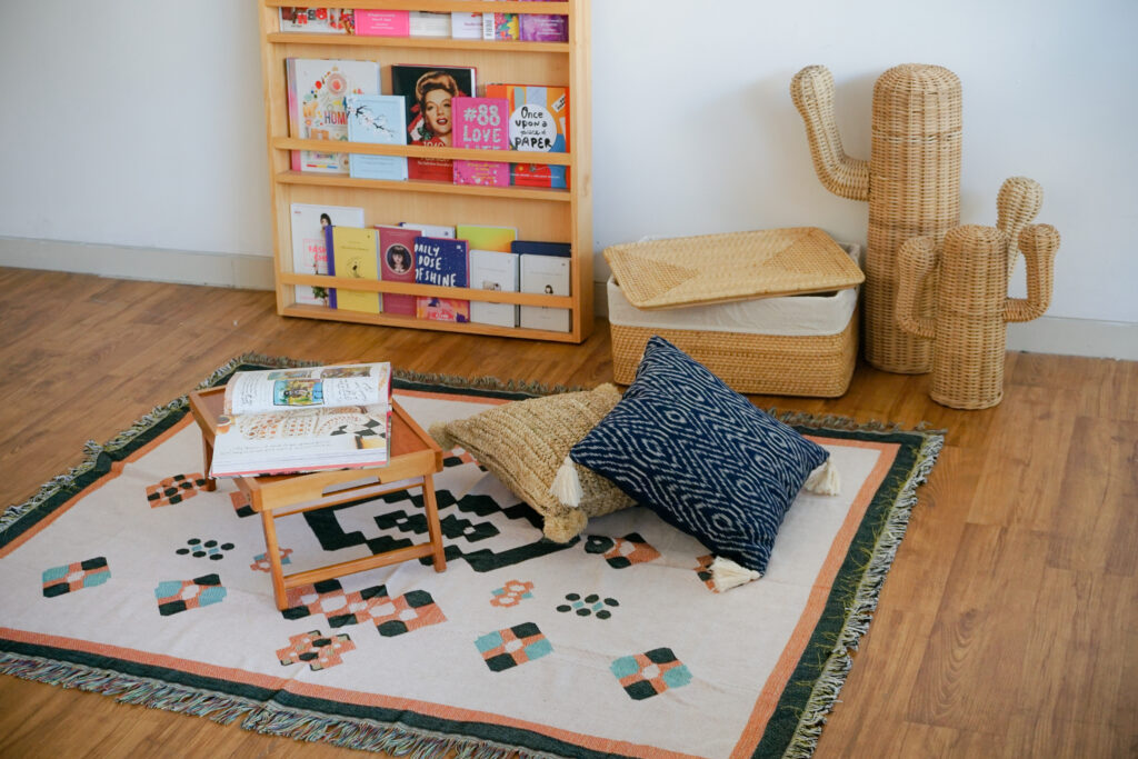Meja Belajar Anak dari Kayu, Furniture yang Tepat untuk Menemani